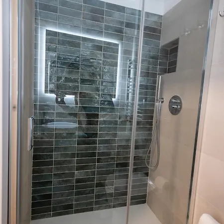 Re Di Ela アパート *